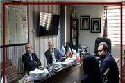 بازدید فرماندار بهارستان از شبکه بهداشت و درمان شهرستان