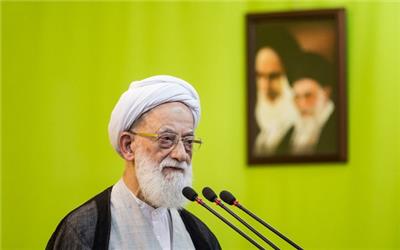 رهبرانقلاب خط امام رادنبال می‌کنند/اخذ مالیات‌ غلط مانع تولید است