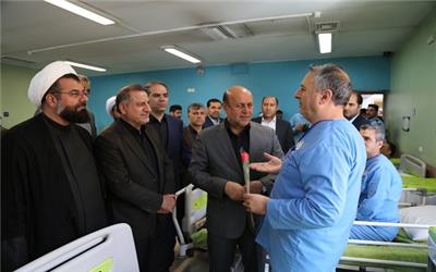 دیدار و عیادت مسئولین شهرستان شهریار از جانبازان بستری در بیمارستان میلاد شهریار