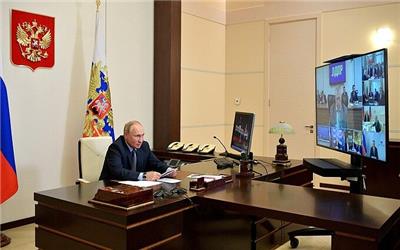 پوتین بر مبارزه با فقر در روسیه تاکید کرد