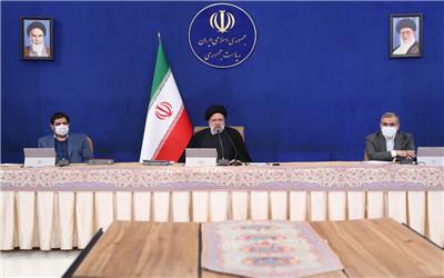 انتقاد رییس‌جمهور از تعمیم اظهارنظر غلط یک نویسنده به جامعه هنری