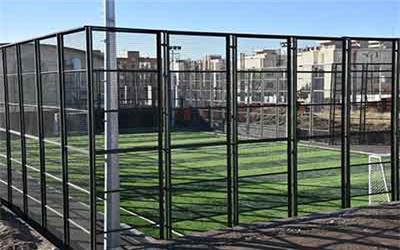احداث زمین چمن مصنوعی فوتبال در دستور کارمدیریت شهری است