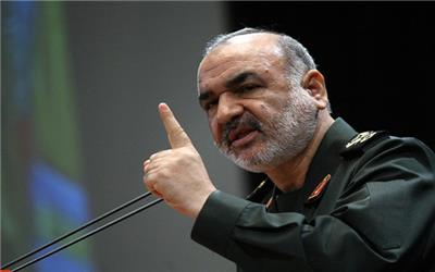 دشمن خواسته‌های ایران را به رسمیت نشناسد باید عقب‌نشینی کند