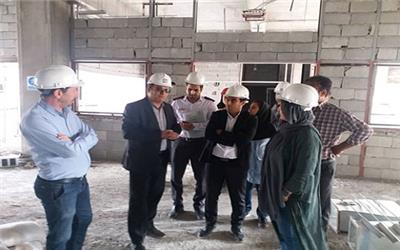بازدید رئیس سازمان آتش نشانی و خدمات ایمنی از روند اجرای ایمنی در ساخت بیمارستان امام خمینی(ره)