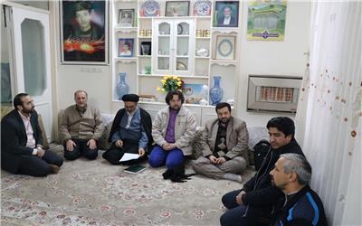 جمعی از مسئولان بنیاد پژوهش‌های اسلامی با خانواده معظم شهدا دیدار کردند