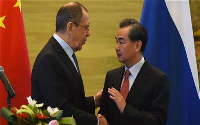 وانگ ئی: باید از منافع قانونی چین- روسیه در افغانستان محافظت کنیم