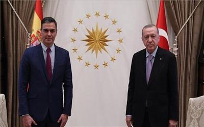 اتحادیه اروپا باید گام‌های ملموسی را درباره روابط با ترکیه بردارد