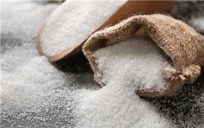 45 هزار تن شکر آماده توزیع در بازار است