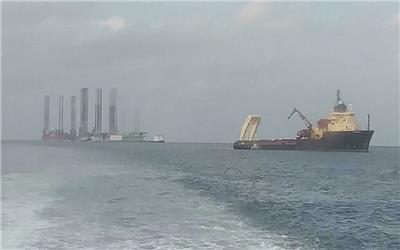 نشت نفت در یک پایانه نفتی؛ خطر آلودگی دریایی در سواحل گابن