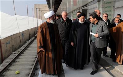 رئیس جمهور از روند احداث خط مترو پرند بازدید کرد